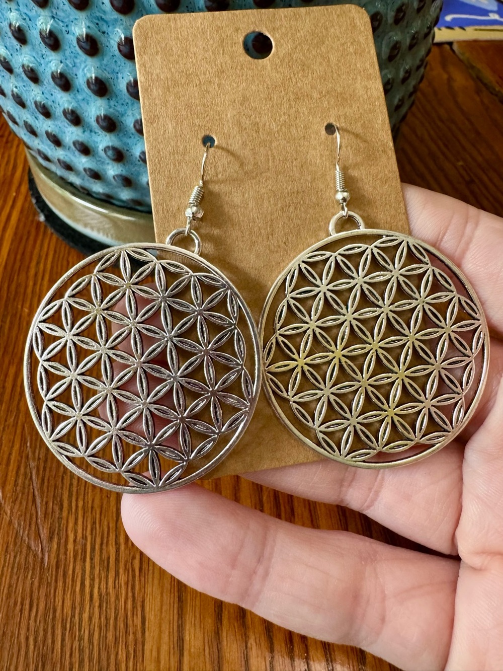 Silver Geometric Dangle Earrings 🧁
